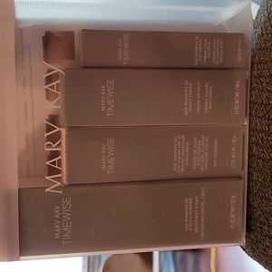 Mary Kay timewise miracle 3D set